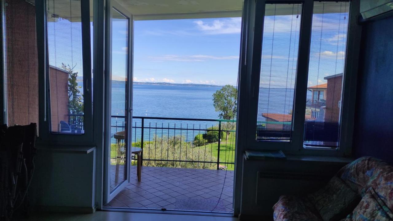 Front Lake Amazing View Manerba del Garda Luaran gambar
