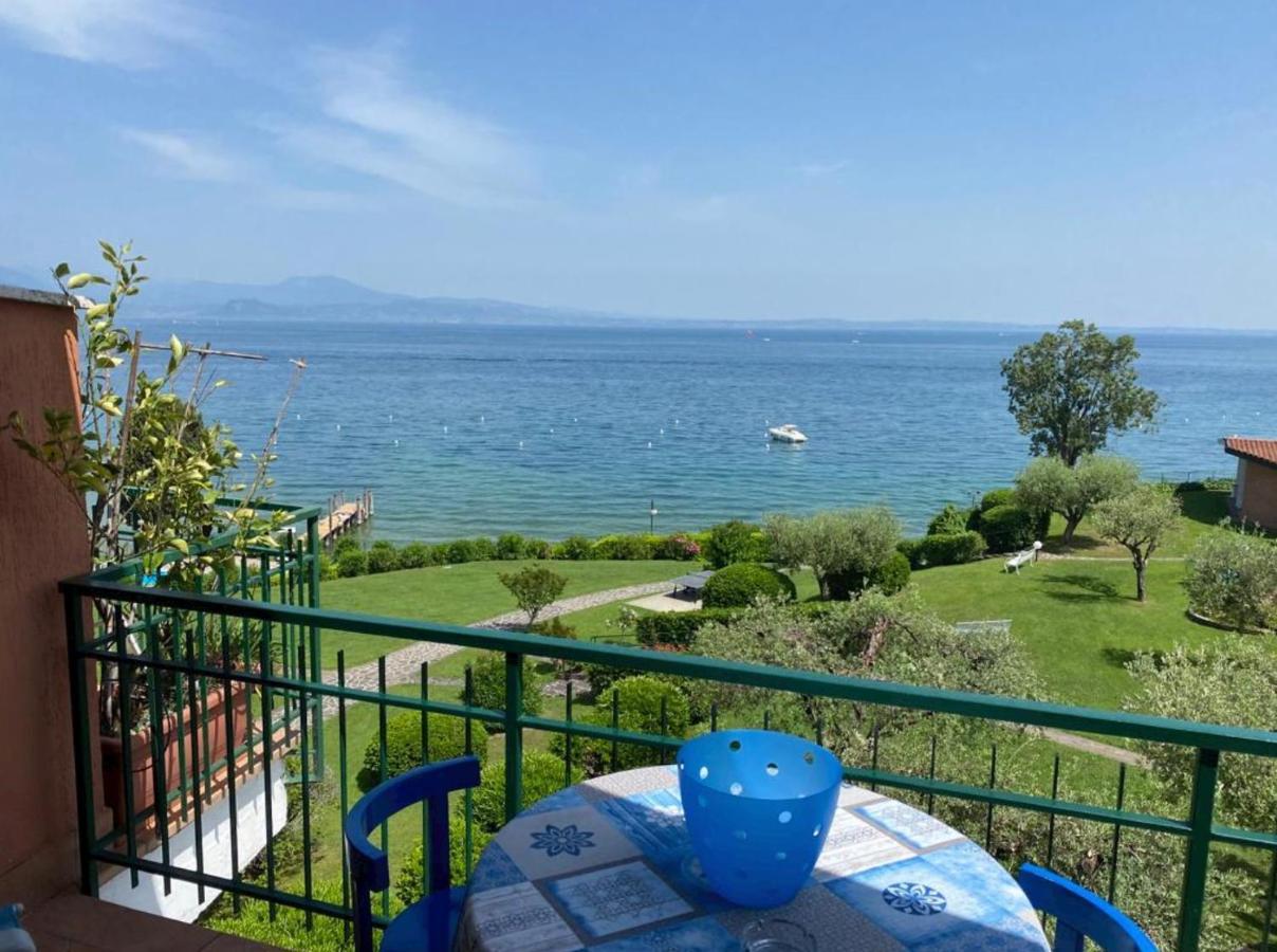 Front Lake Amazing View Manerba del Garda Luaran gambar